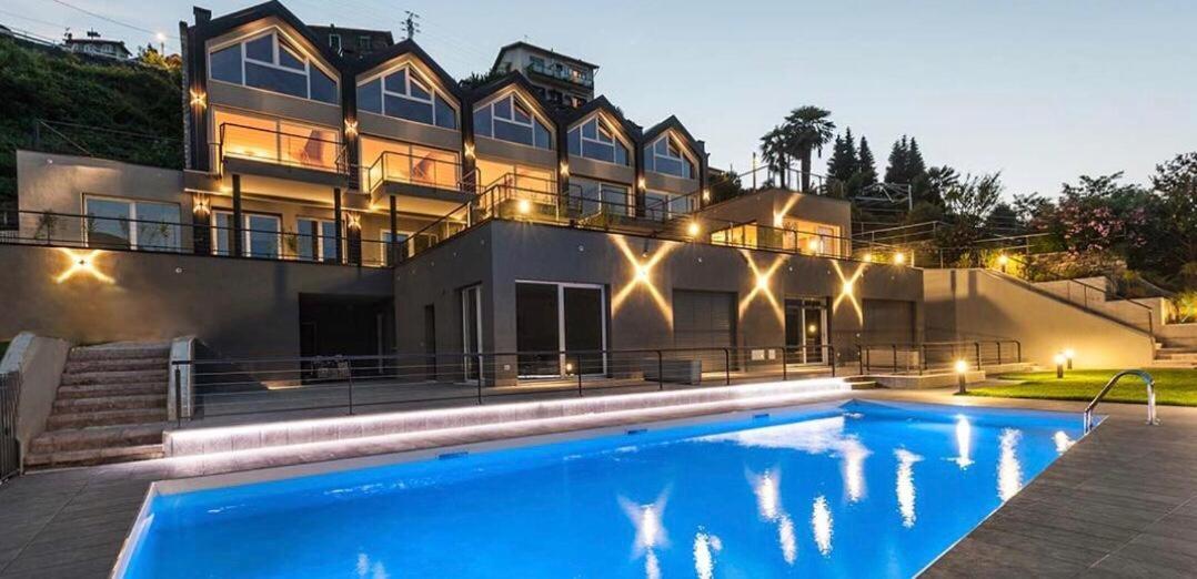 Baia Blu - Luxury Apartments With Pool Cremia Exterior photo